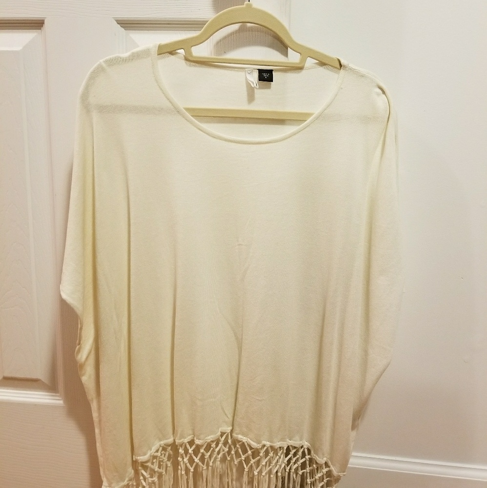 Butterfly like top